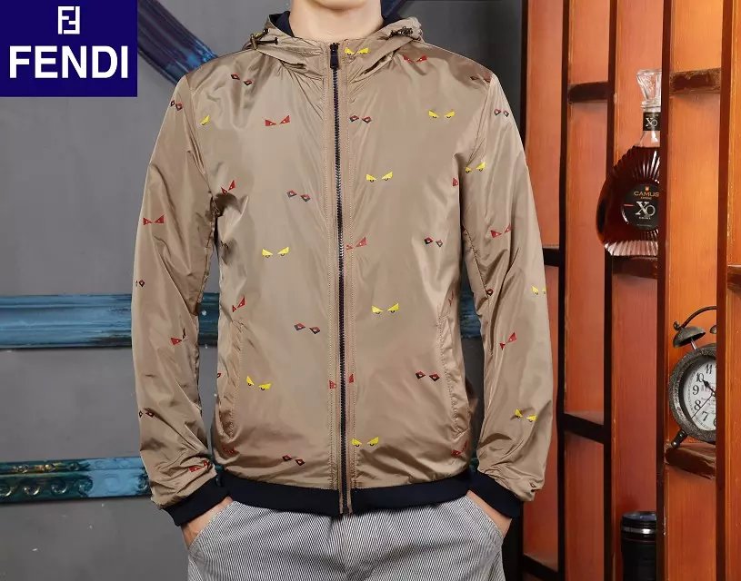 FENDI ג'קטים לגבר FENDI ג'קטים לגבר
